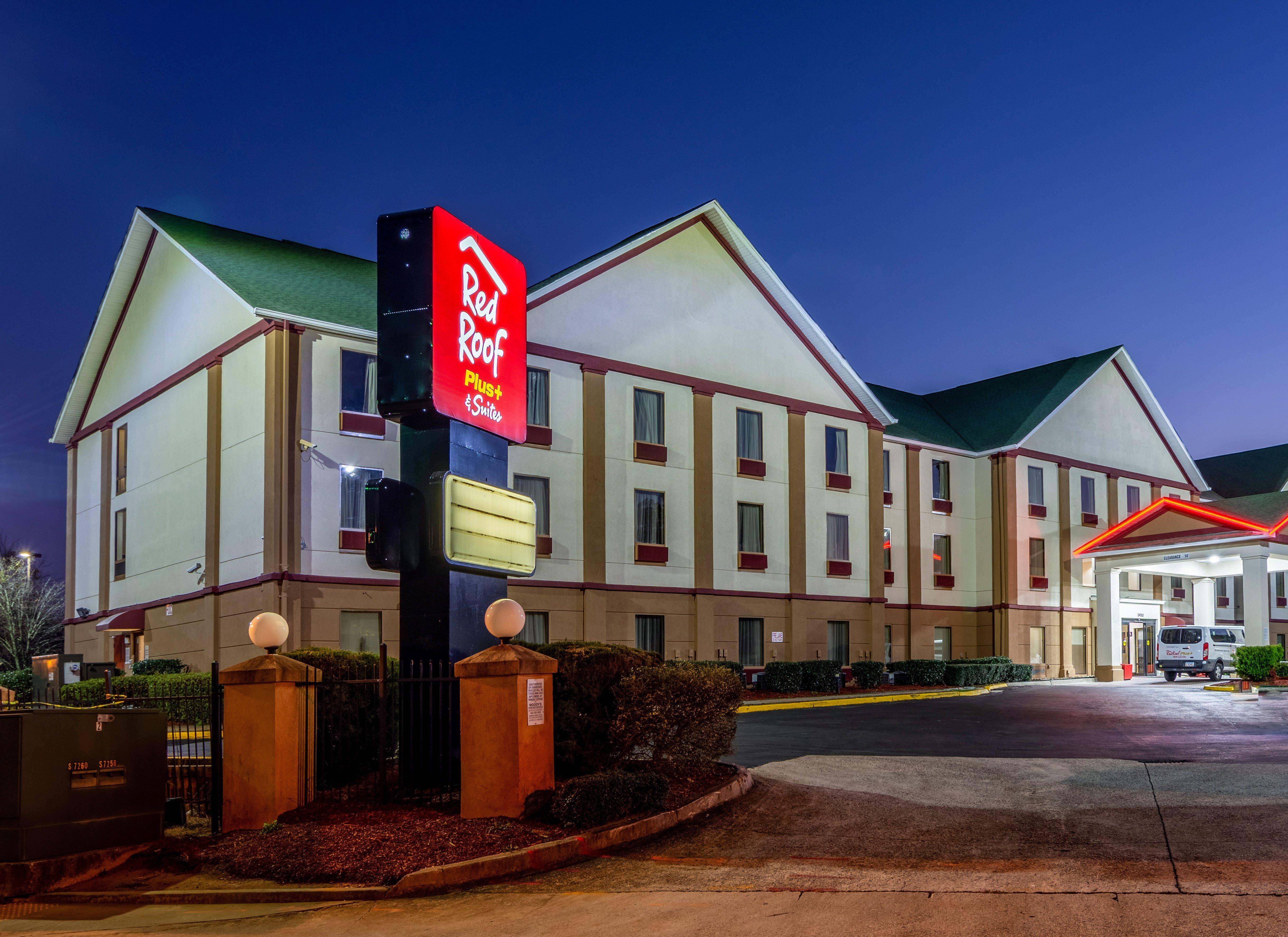 Red Roof Plus+ & Suites Atlanta Airport South Eksteriør billede